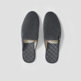 ARJEN_GREY_MEN_SLIPPERS__FROM_ABOVE_A_076a