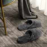 ESBEN_GREY_MEN_SLIPPERS_LS_HRZNTL_0038